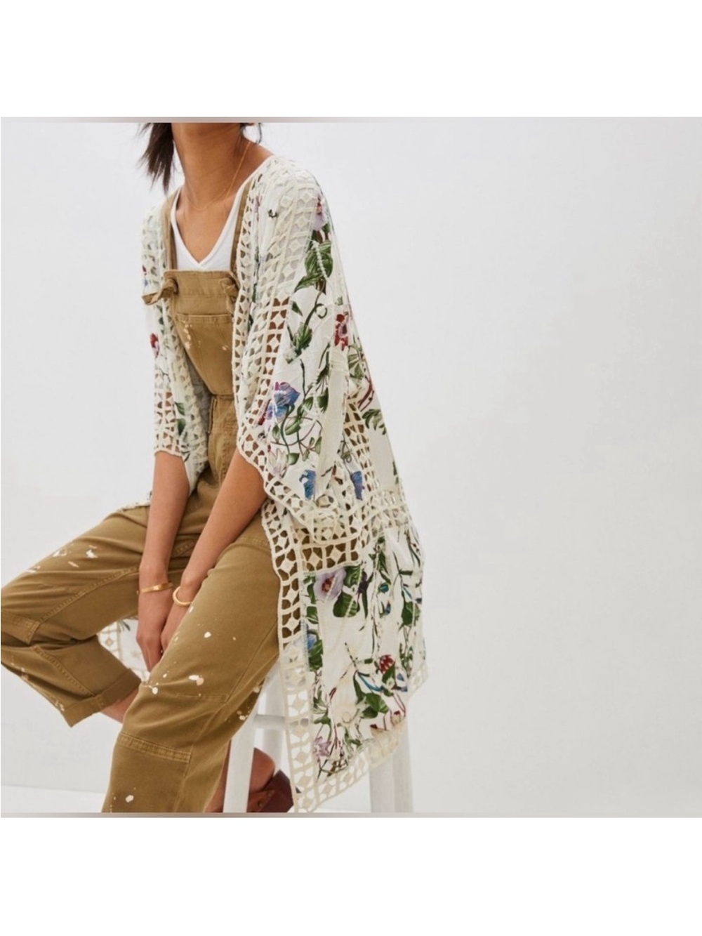 Anthropologie lace inset floral kimono